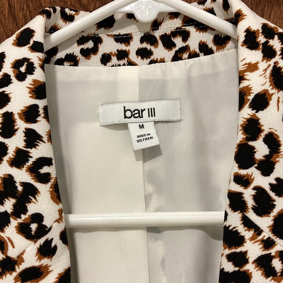 Bar III Leopard Blazer with 3/4 Cuffed Sleeves Women’s Size Medium - Picture 3 of 7